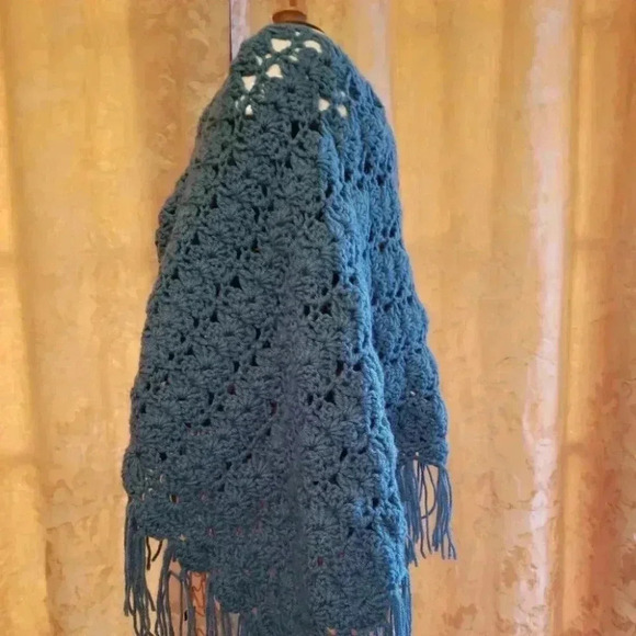 Handmade Teal  Crochet Fringe Knit Cape Sweater OS - Picture 6 of 9